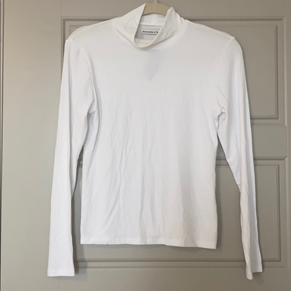 Abercrombie turtleneck